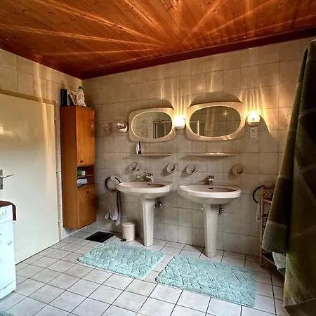 Holiday home F1 - Motogp House With Garden